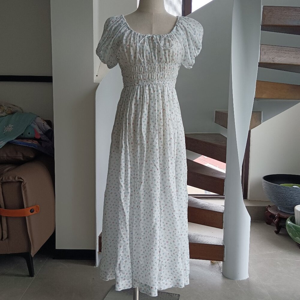 Doen Siena Shirred Floral Print Maxi Dress